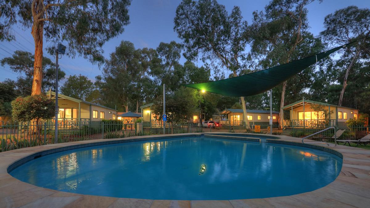 Crystal Brook Tourist Park Hotel Doncaster East Exterior foto